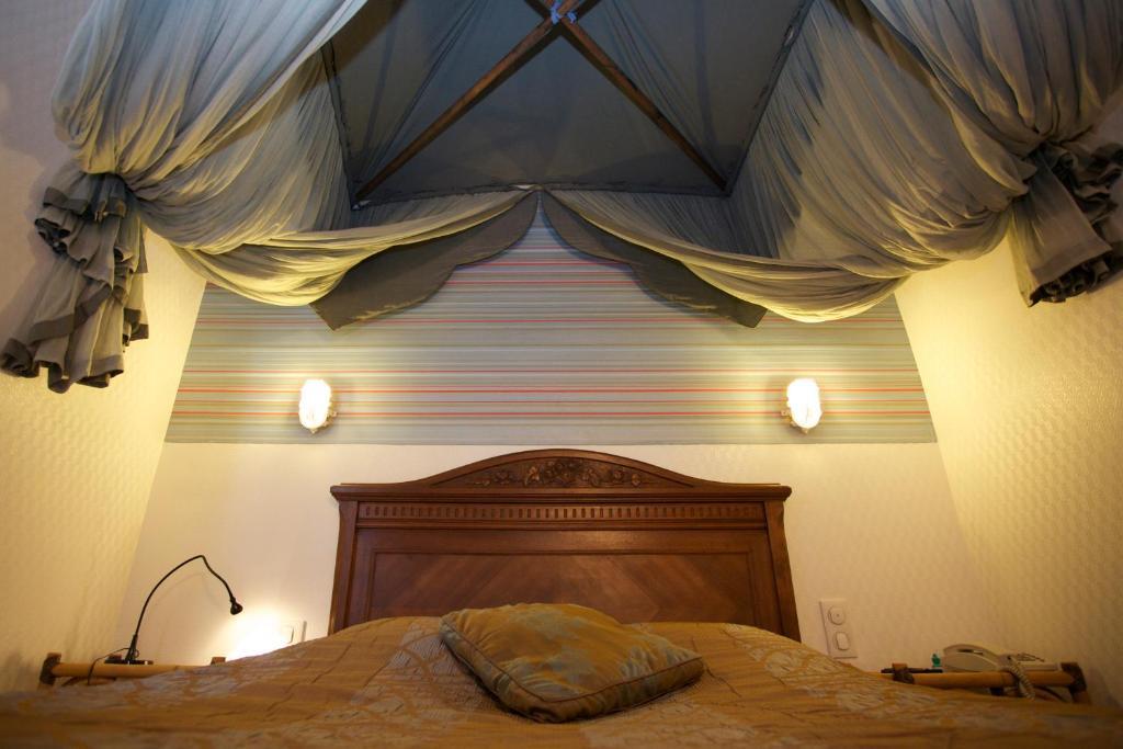 Hotel Archange Orleans Room photo